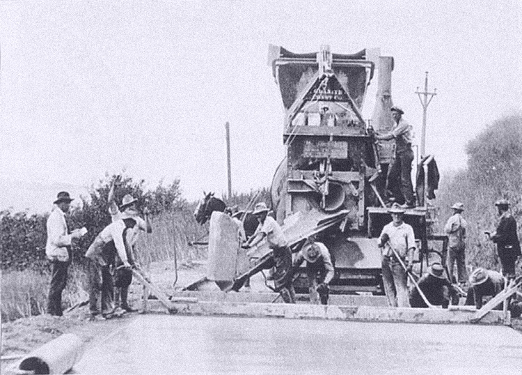 paving roads 1900s